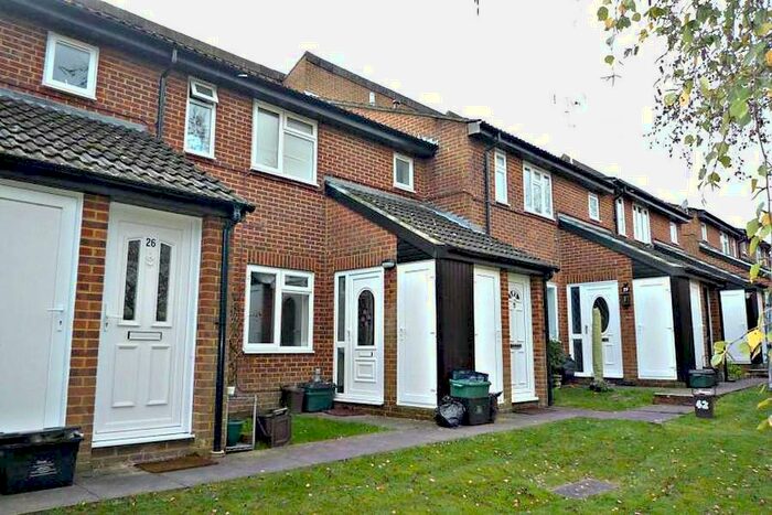 Studio To Rent In Bevelwood Gardens, High Wycombe, HP12