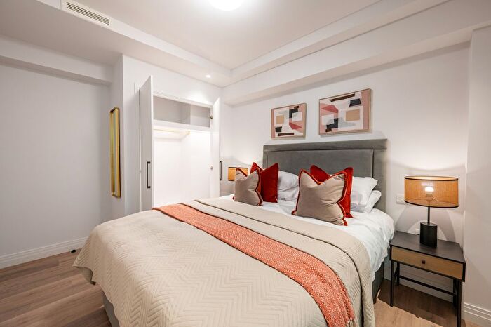 2 Bedroom Flat To Rent In Duncan House, Dolphin Square, London, London, SW1V