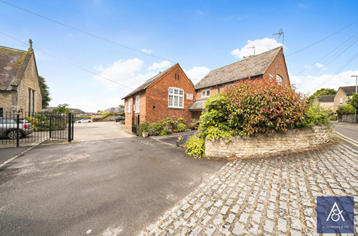 2 Bedroom Apartment To Rent In Hill Street, Brackley, NN13