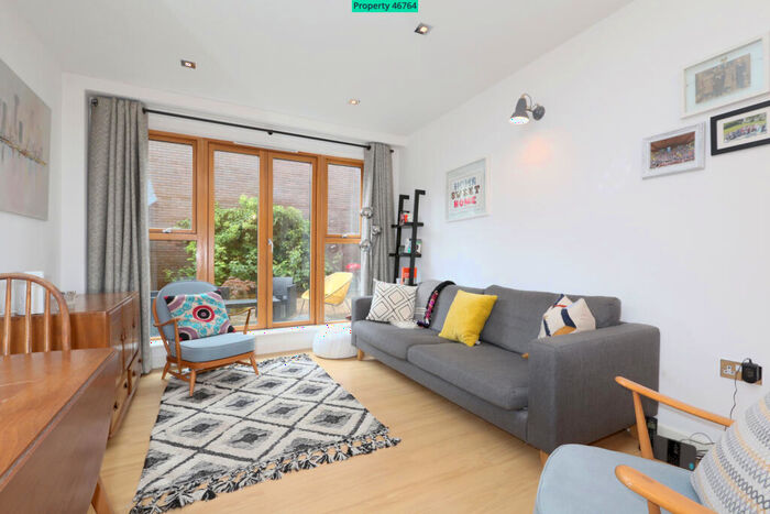 1 Bedroom Flat For Sale In Chicksand Street, London, E1