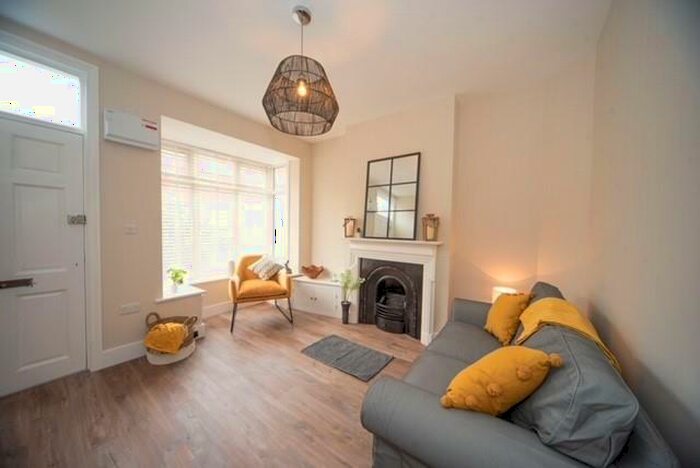 3 Bedroom End Of Terrace House To Rent In Hampton Court Road, Harborne, Birmingham, B17