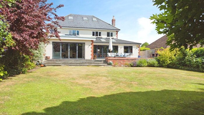 6 Bedroom Detached House For Sale In The Beeches, Lydiard Millicent, SN5