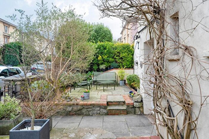 2 Bedroom Flat For Sale In Exeter Buildings, Bristol, BS6