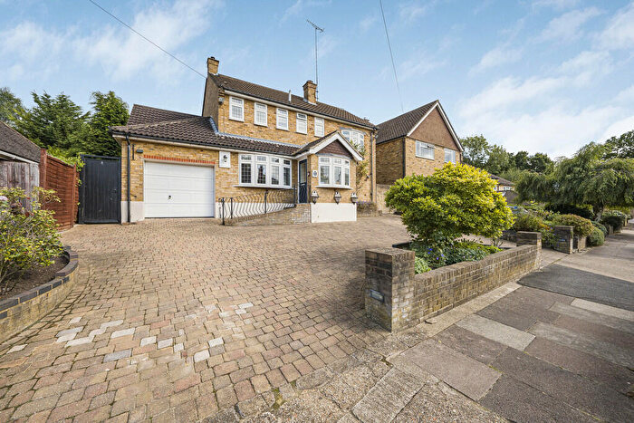 3 Bedroom Detached House To Rent In Rofant Road, Northwood, HA6