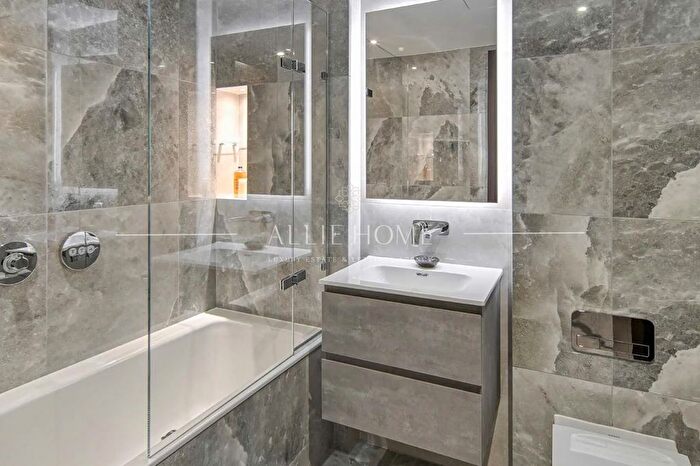 1 Bedroom Flat For Sale In Edgware Road, London, W2