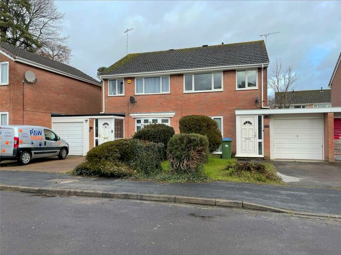 3 Bedroom Semi-Detached House To Rent In Gannet Close, Southampton, Hampshire, SO16