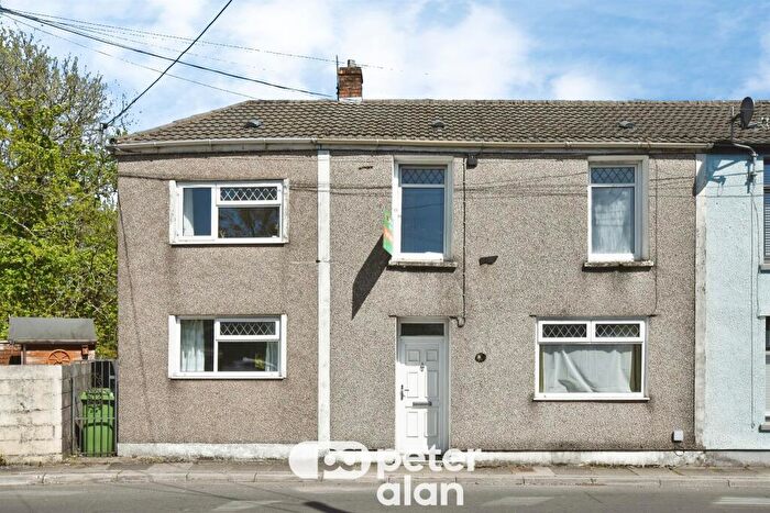 2 Bedroom End Of Terrace House For Sale In Wellington Street, Aberdare, CF44