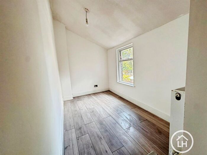 3 Bedroom Property To Rent In Kent Terrace, Gillingham, ME8