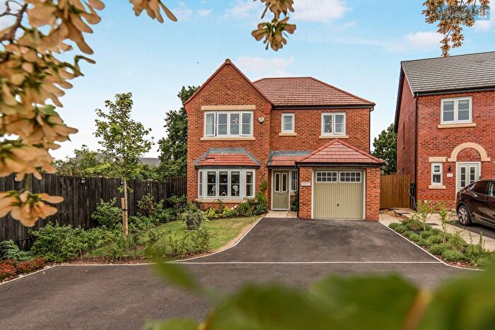 4 Bedroom Detached House For Sale In Hurcomb Way, Crewe, Cheshire, CW1