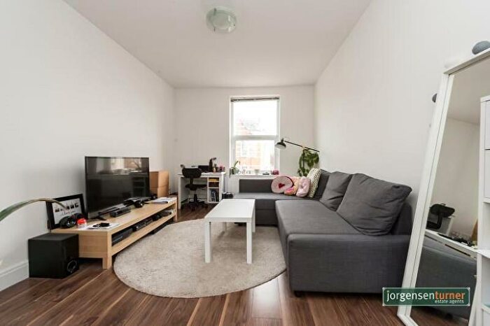 1 Bedroom Flat To Rent In Kilburn High, Kilburn, London, NW6
