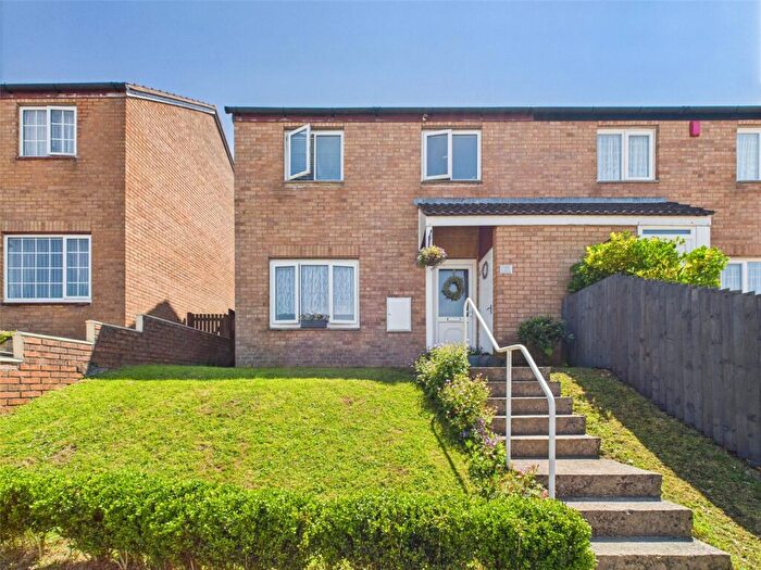 3 Bedroom Semi-Detached House For Sale In Winnow Close, Plymouth, Devon, PL9