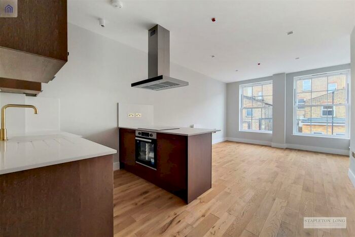 2 Bedroom Flat To Rent In Dalton Street, West Norwood, SE27