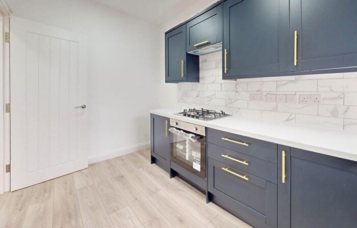 3 Bedroom Flat To Rent In Hartley Road, Croydon, CR0