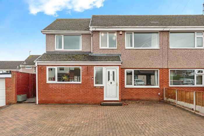 4 Bedroom Semi-Detached House For Sale In Ffordd Derw, Leeswood, Mold, Flintshire, CH7