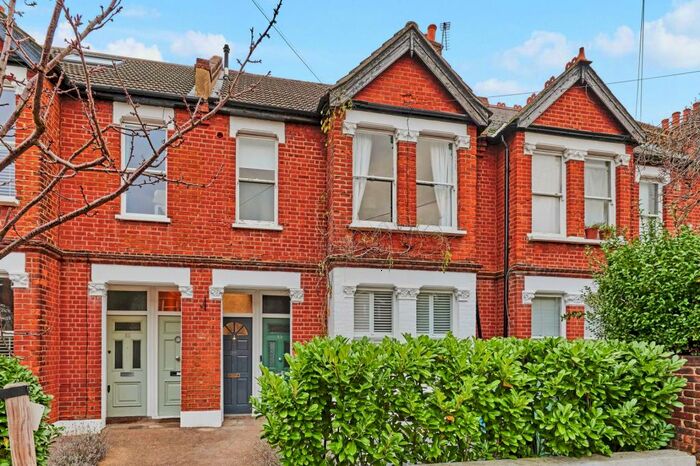 2 Bedroom Flat To Rent In Avondale Road, Mortlake, SW14