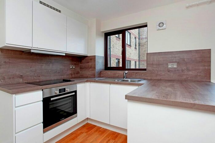 1 Bedroom Flat To Rent In Myers Lane, London, SE14