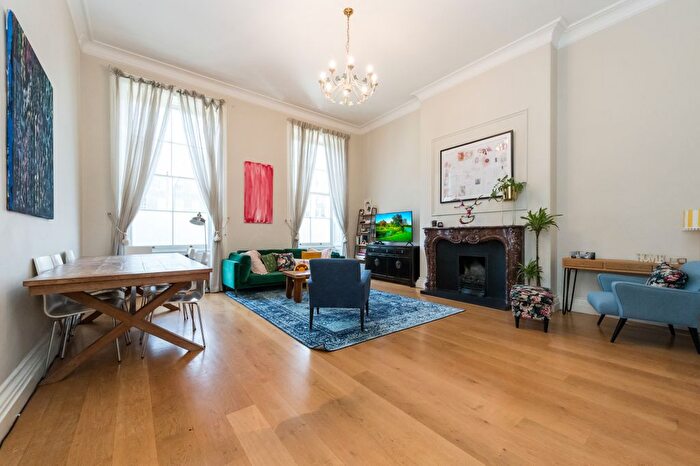 2 Bedroom Flat To Rent In Bryanston Square, London, W1H