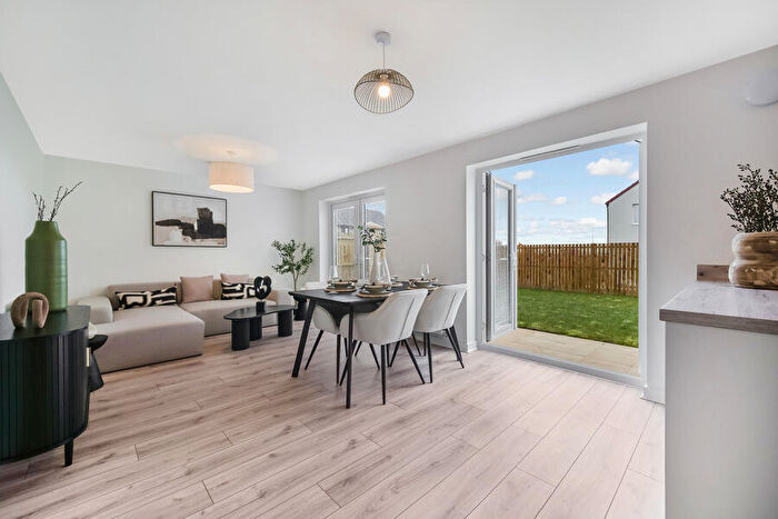 5 Bedroom Detached House For Sale In Daffodil Drive Robroyston Glasgow, G33
