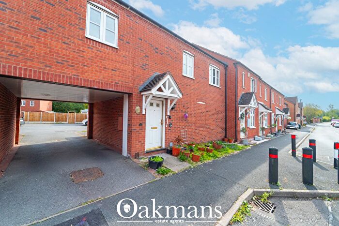 2 Bedroom Maisonette For Sale In Railway Walk, Bromsgrove, B60