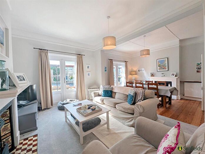 4 Bedroom House For Sale In Somerset Road, Seaview, PO34