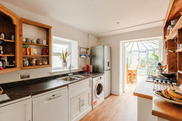 2 Bedroom Property For Sale In Woolcot Street, Redland, Bristol, BS6 - Photo 3