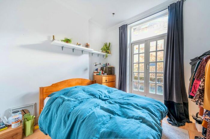 1 Bedroom Flat To Rent In Bonchurch Road, North Kensington, London W10