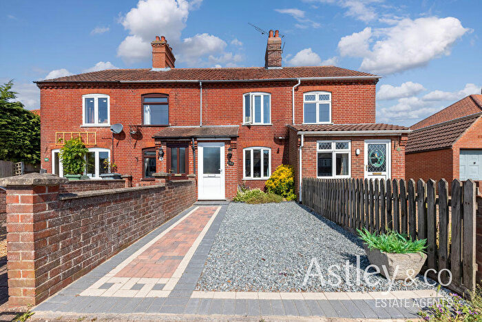 3 Bedroom Terraced House For Sale In Middletons Lane, Hellesdon, Norwich, NR6