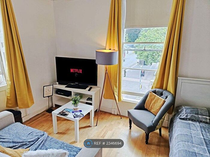 2 Bedroom Flat To Rent In Charles Street, Bath, BA1