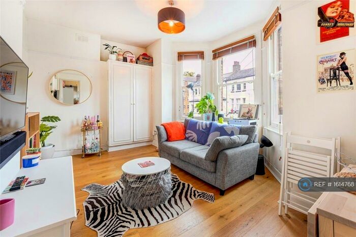 2 Bedroom Flat To Rent In Alderbrook Road, London, SW12