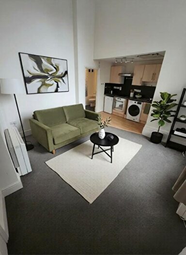 Studio To Rent In England's Lane, London, NW3