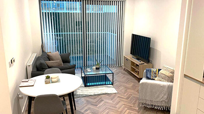 1 Bedroom Apartment To Rent In River Apartments, Gillender Street, London, E3