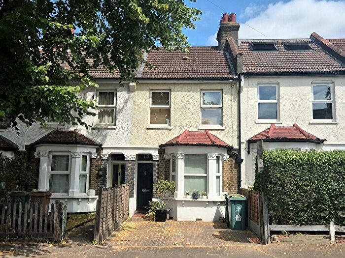 3 Bedroom Terraced House For Sale In Tharp Road, Wallington, SM6