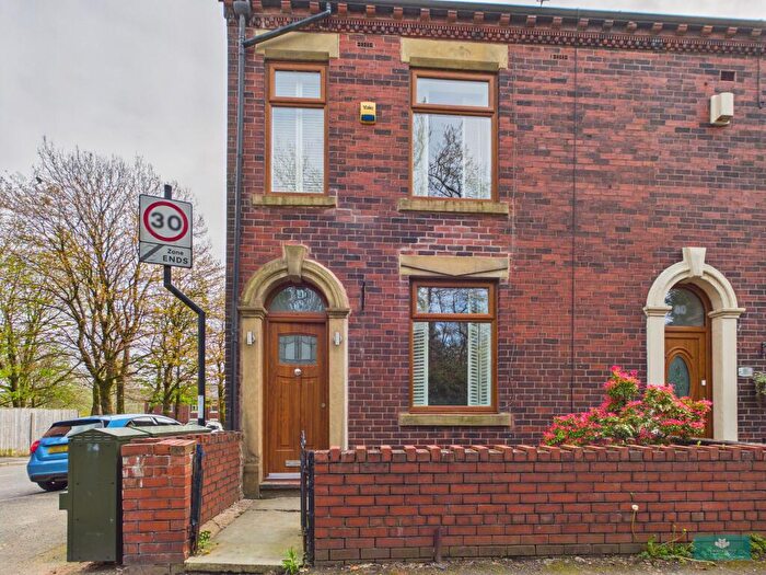 2 Bedroom End Of Terrace House For Sale In Fraser Street, Shaw, OL2