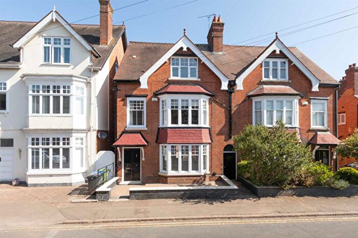 6 Bedroom Town House For Sale In Elsee Road, Rugby, CV21