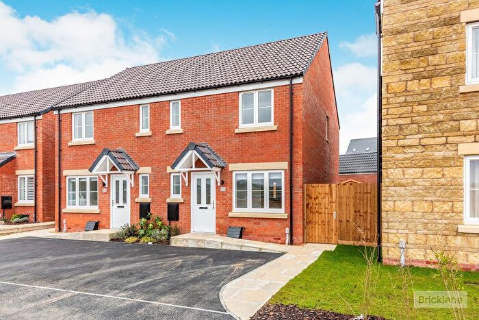 3 Bedroom Semi-Detached House To Rent In Alva Close, Weldon Park, Corby, Northants, NN17