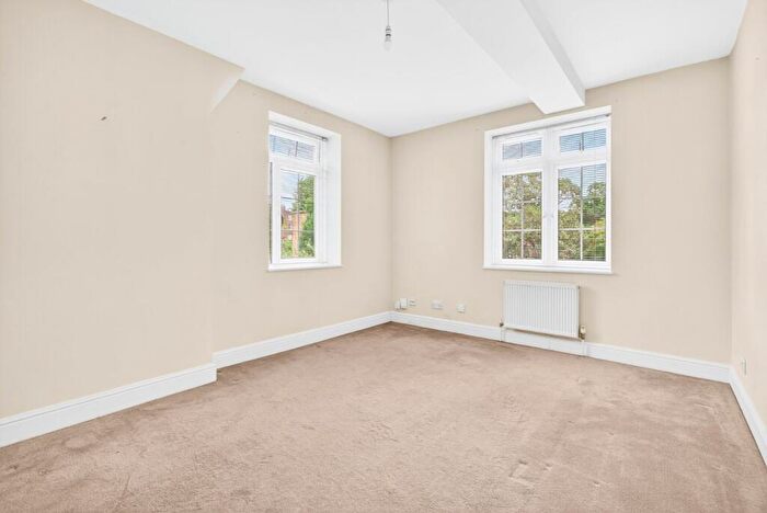 1 Bedroom Apartment To Rent In Sable Street, Islington, London, N1