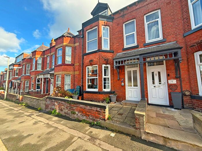 4 Bedroom Terraced House For Sale In Ashville Avenue, Scarborough, YO12