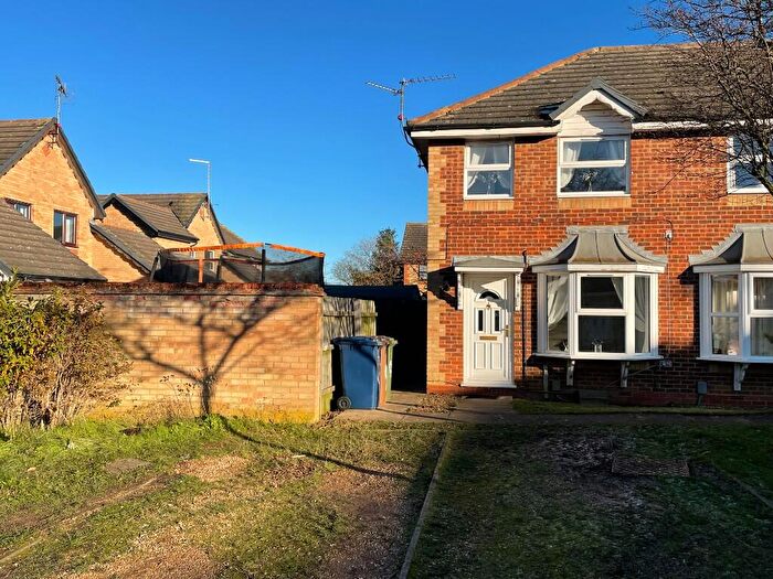 2 Bedroom Terraced House To Rent In Godwit Close, PE7