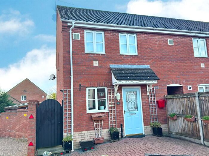 2 Bedroom End Of Terrace House For Sale In Diprose Drive, Parkhill, Lowestoft, Suffolk., NR32