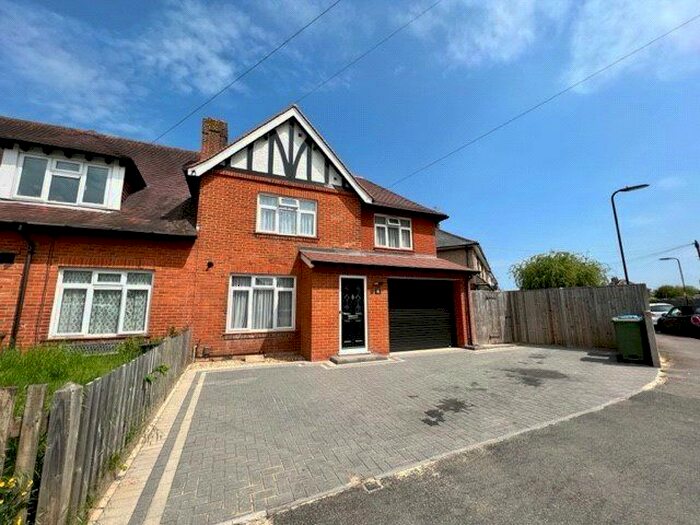 3 Bedroom End Of Terrace House To Rent In Alder Road, Southampton, Hampshire, SO16