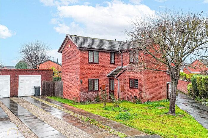 3 Bedroom Detached House For Sale In Rowan Close, Kingsbury, Tamworth, Warwickshire, B78