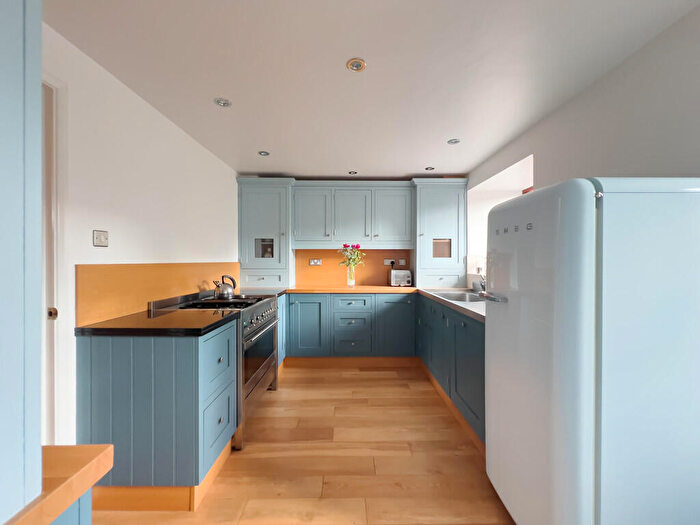 3 Bedroom Barn Conversion For Sale In Matford Mews, Exeter, EX2