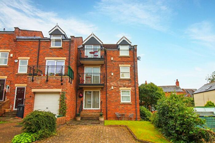 2 Bedroom Flat To Rent In Mains Place, Morpeth, NE61