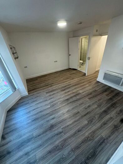 3 Bedroom Flat To Rent In Danvers Road, Leicester, LE3