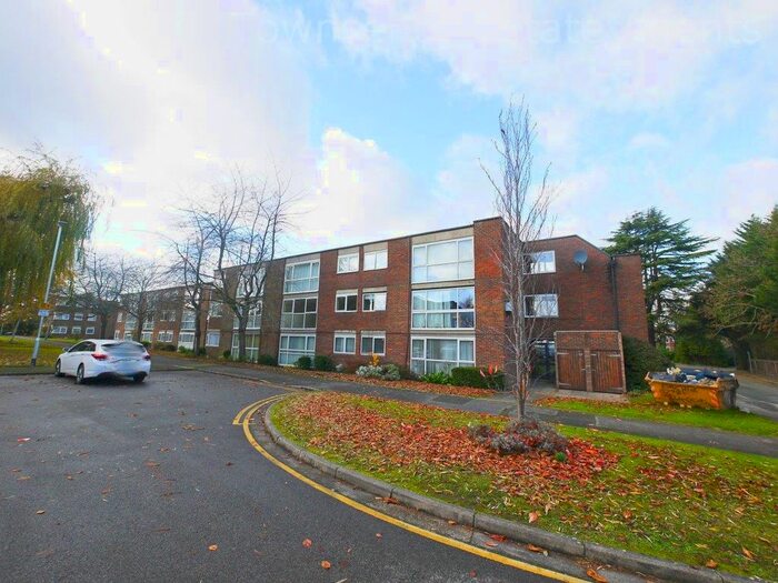 2 Bedroom Flat To Rent In Hawkesworth Close, Northwood, HA6