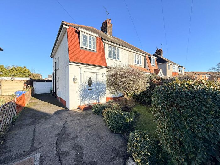 3 Bedroom Semi-Detached House For Sale In Orchard Drive, Grays, RM17