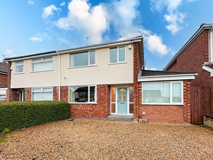 3 Bedroom Semi-Detached House For Sale In Ridgewood Drive, Wirral, CH61