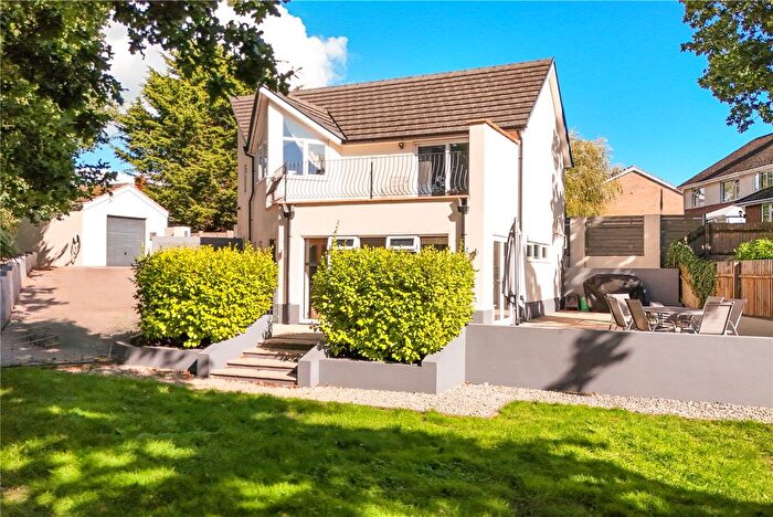 3 Bedroom Detached House For Sale In Manor Road, New Milton, Hampshire, BH25