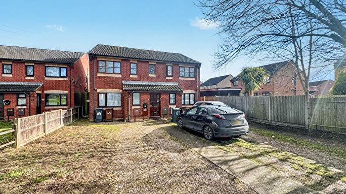 1 Bedroom Apartment For Sale In Aldergrove Crescent, Lincoln, LN6