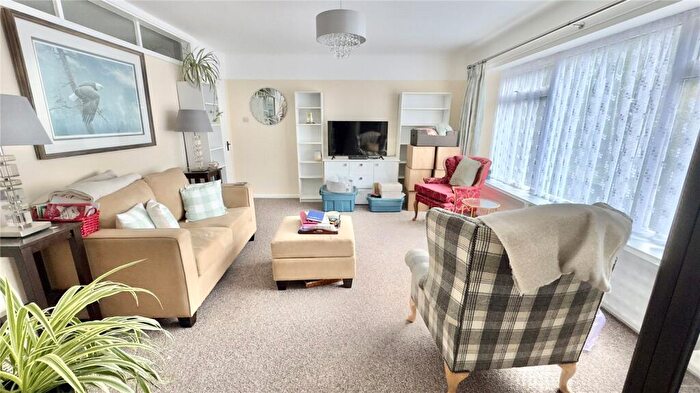 2 Bedroom Apartment For Sale In York Avenue, West Kirby, Wirral, Merseyside, CH48